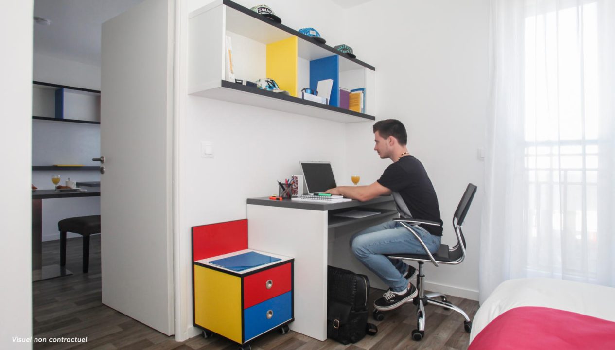 découvrez nos solutions de logement étudiant adaptées à vos besoins ! profitez d'appartements confortables et bien situés, à proximité des universités et des transports. trouvez votre espace de vie idéal pour étudier et épanouissez-vous lors de votre parcours académique.