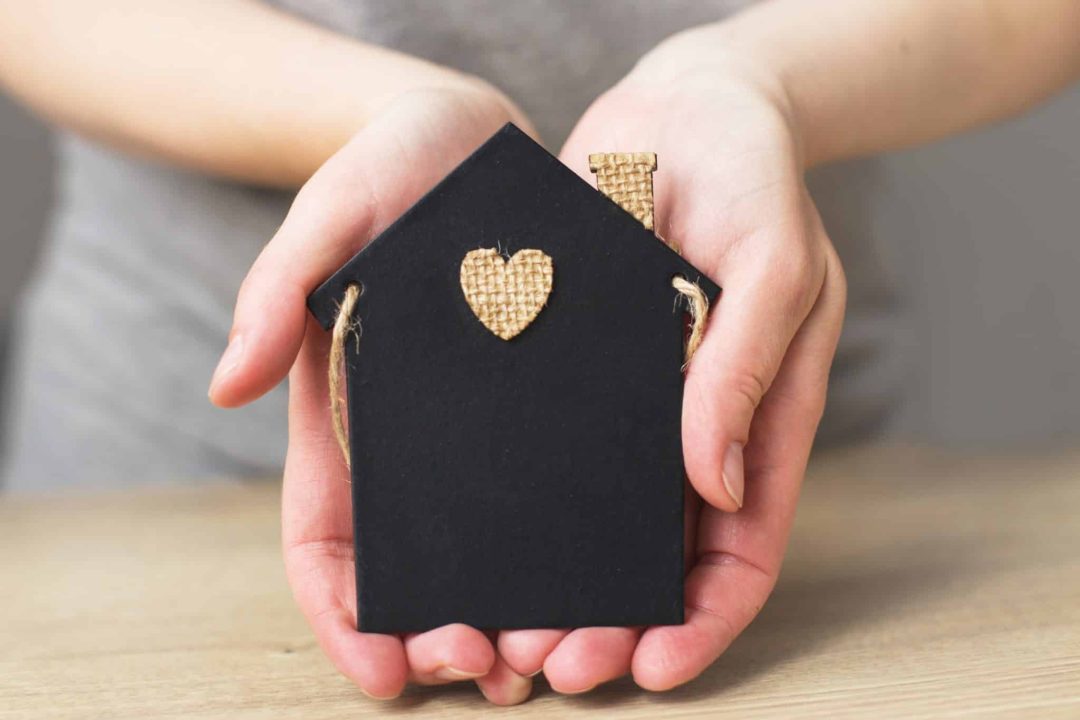 trouvez une assurance habitation étudiante abordable pour protéger vos biens à petit prix. devis gratuit et garanties adaptées aux besoins des étudiants.