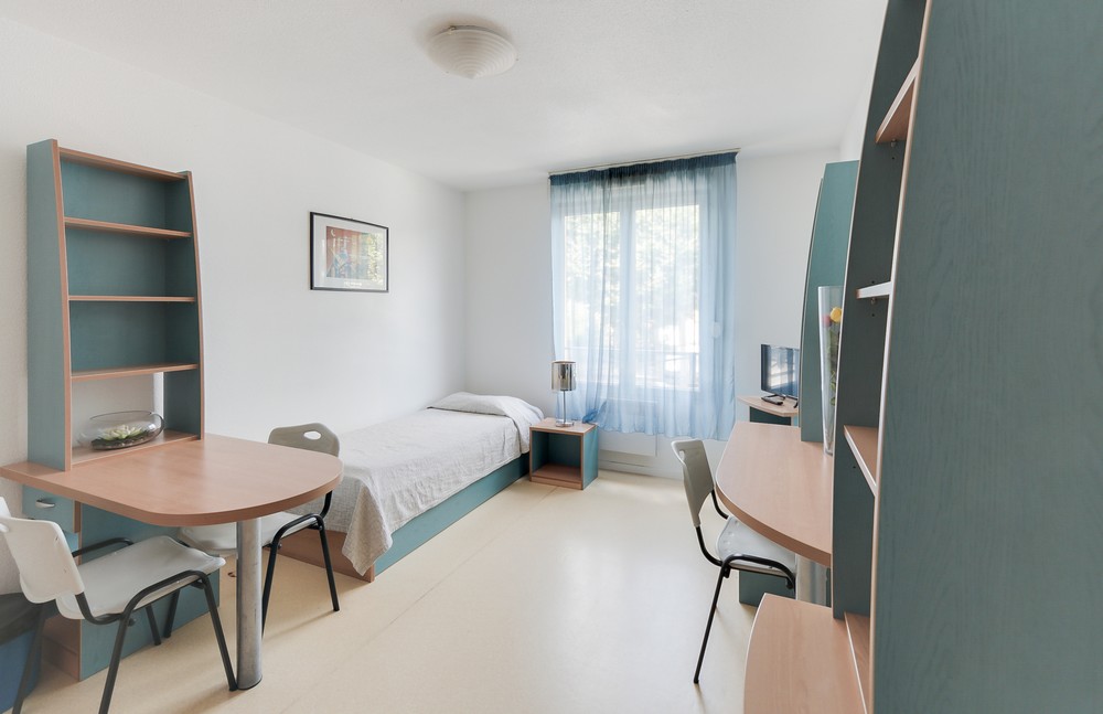 trouvez facilement un logement étudiant adapté à vos besoins et votre budget. conseils, astuces et offres pour vous accompagner dans votre recherche de studio, chambre ou colocation près de votre campus.