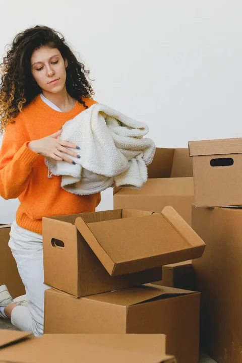 découvrez nos astuces essentielles pour réussir votre premier logement étudiant en toute sérénité et éviter le stress lors de votre installation.