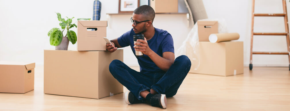 découvrez nos solutions d'assurance habitation adaptées pour les échanges de maison, protégeant votre logement temporaire en toute sérénité.